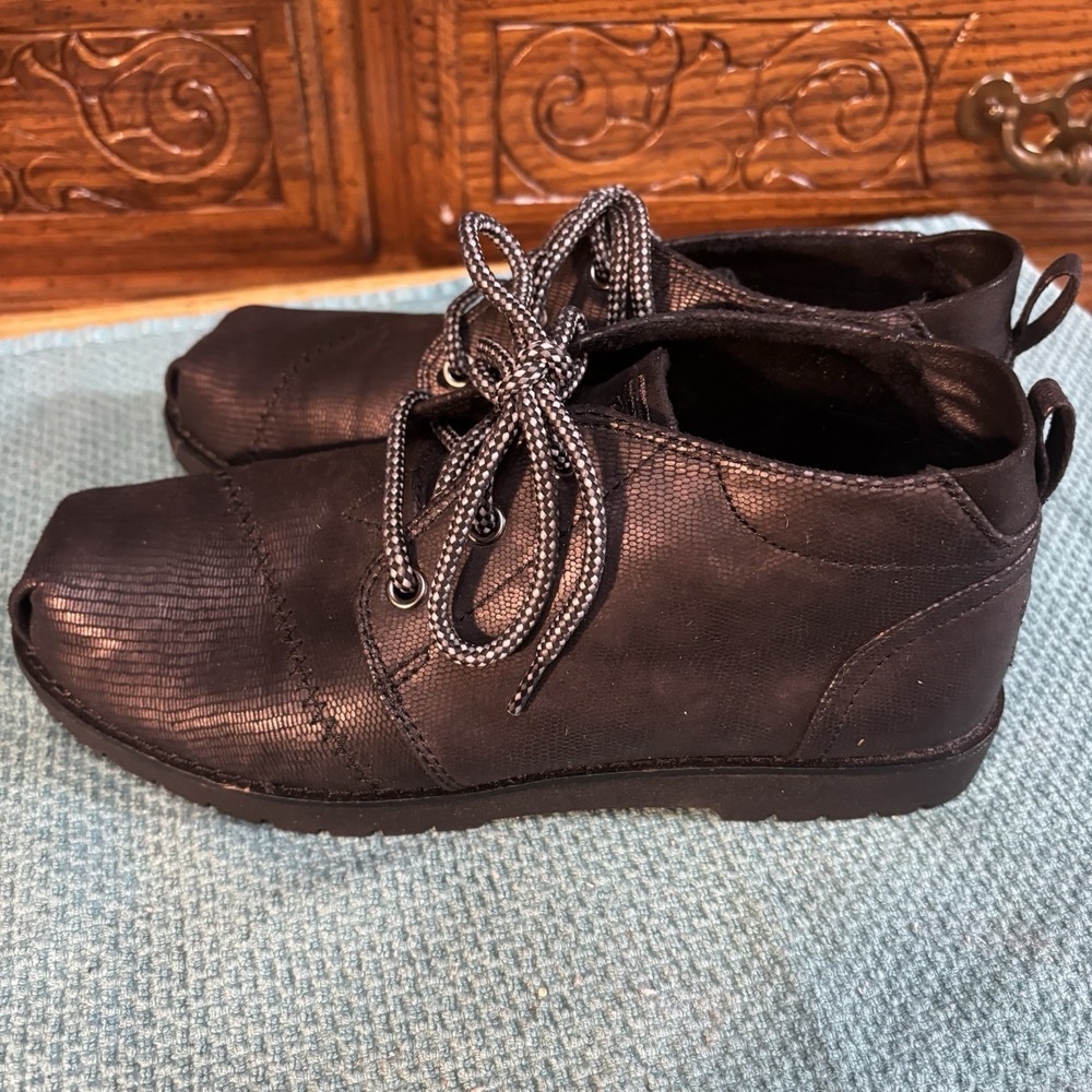 Bobs Women's Black Square Toe Hi Top Shoes Size 7 Lace Up‎ Comfort Easy Wear